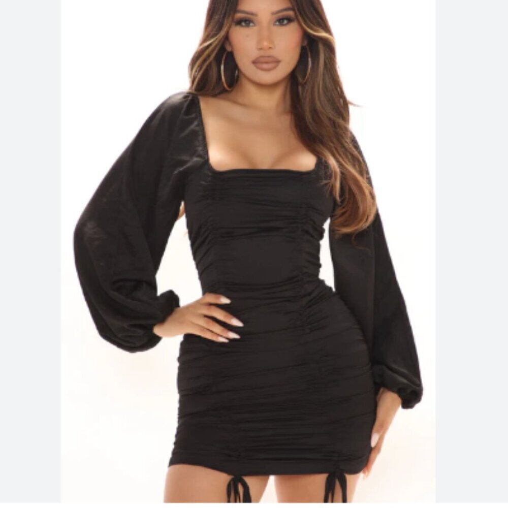 NEW Fashion Nova Dresses - Size Medium - Black Square Neck -Ruched